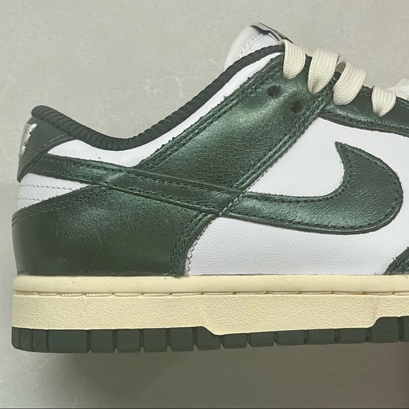 Nike Dunk Low “VINTAGE GREEN” Sneakers - Picture 6 of 13